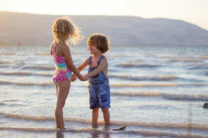 Image représentant des enfants à la plage
