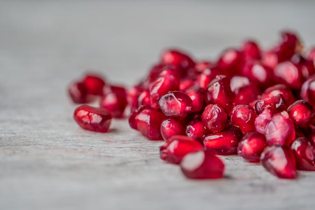 Pépins de grenade rouges